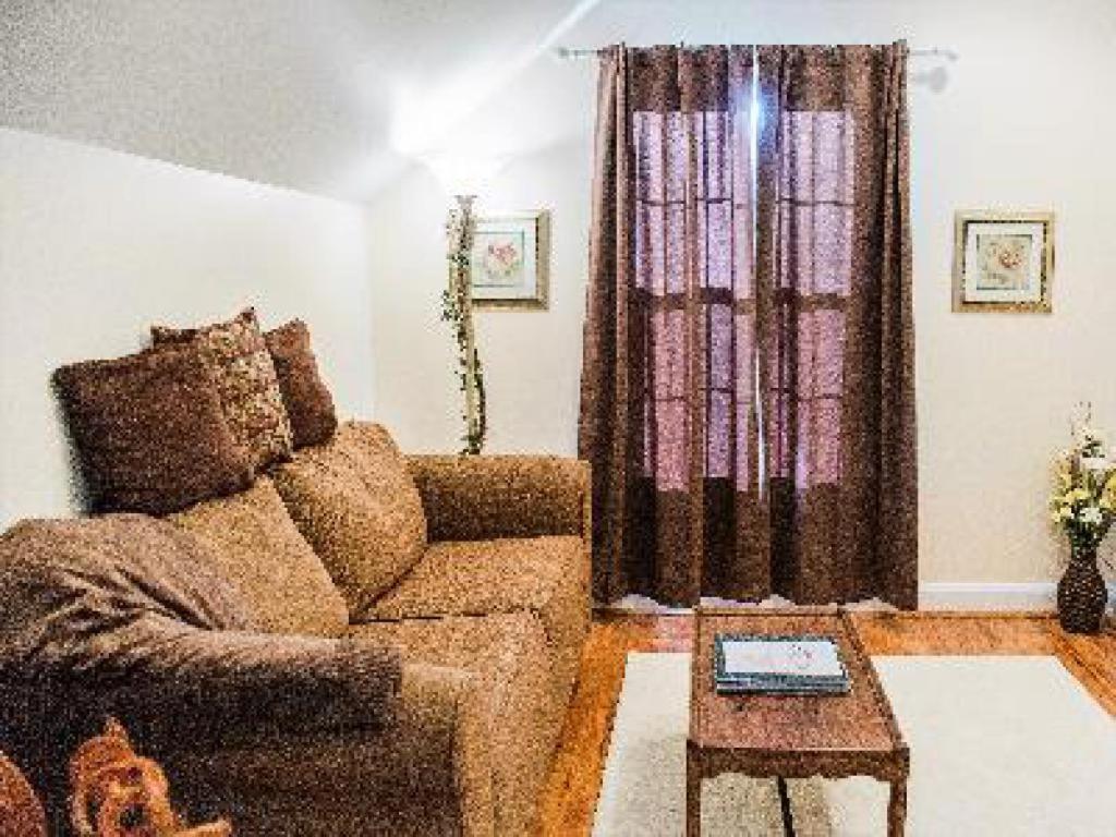A Mighty Oak B&B Pilot Mountain Номер фото